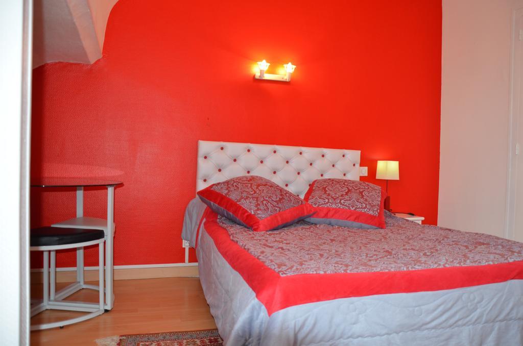Hotel La Tour Sully-sur-Loire Room photo